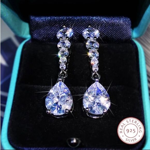 Stunning Diamond 925 Sterling Silver Earrings - Picture 1 of 2